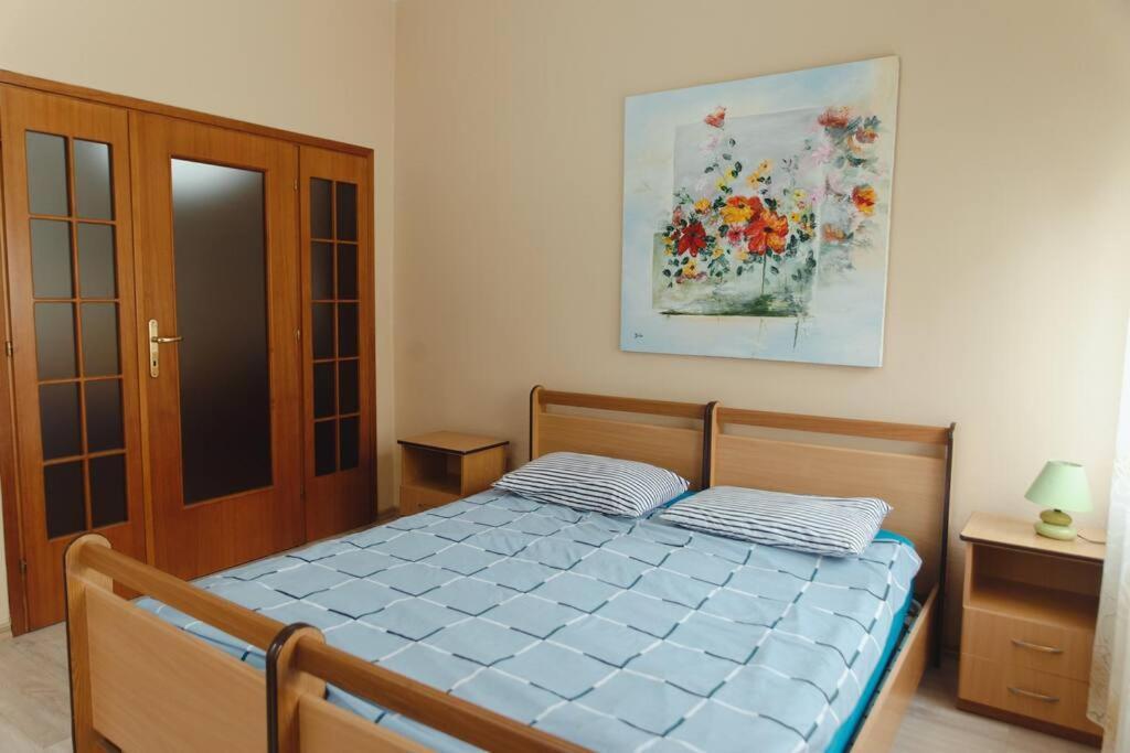 Rare Durres Apartment With Private Parking & Garden Buitenkant foto